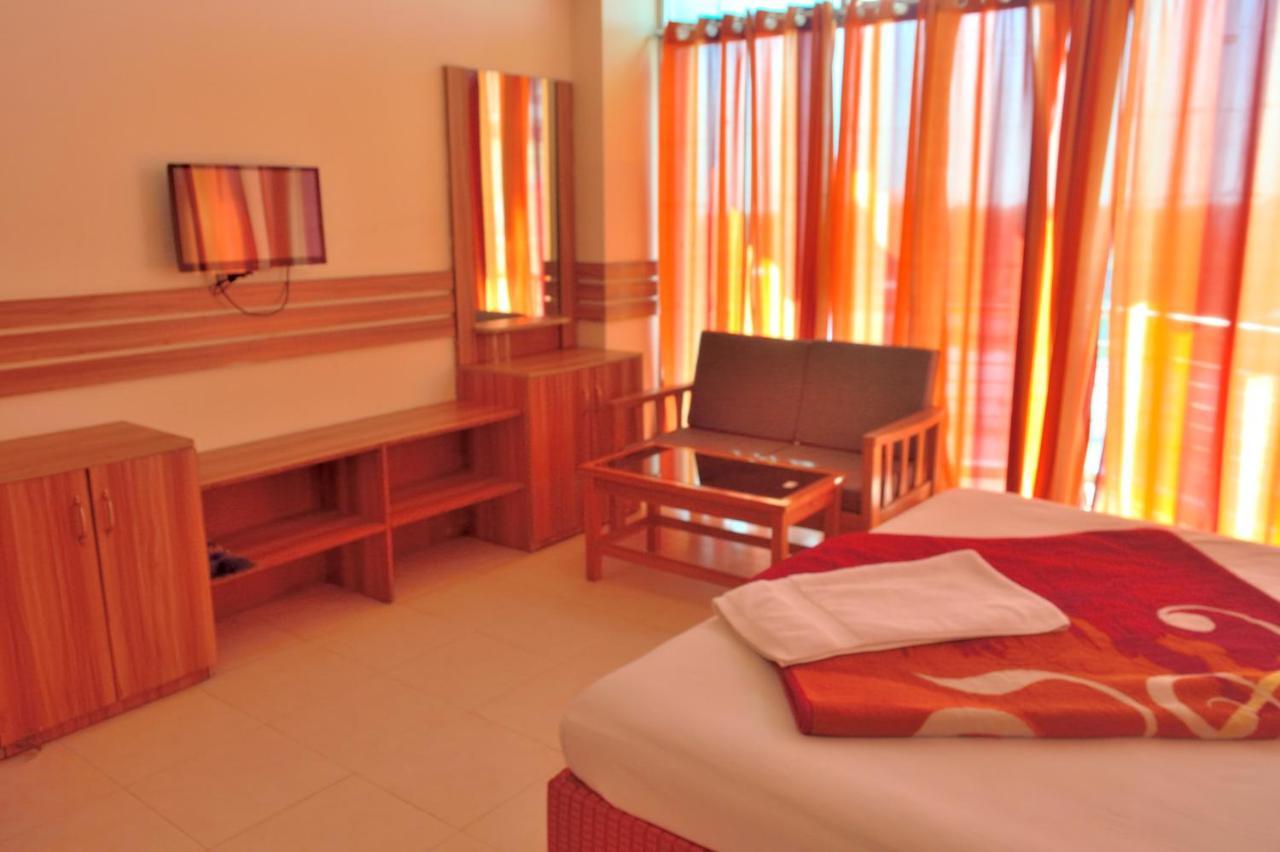 Hotel White Beach Koks Badźar Zewnętrze zdjęcie