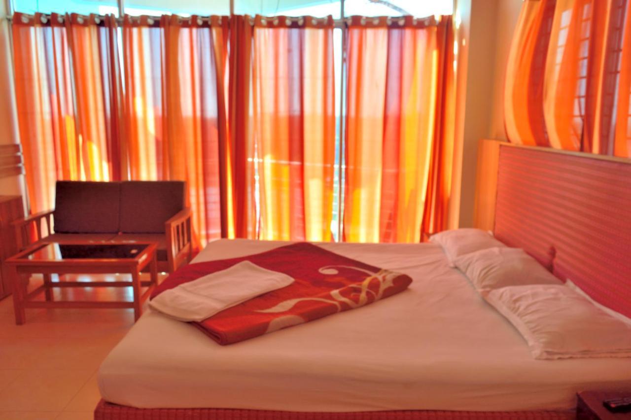 Hotel White Beach Koks Badźar Zewnętrze zdjęcie